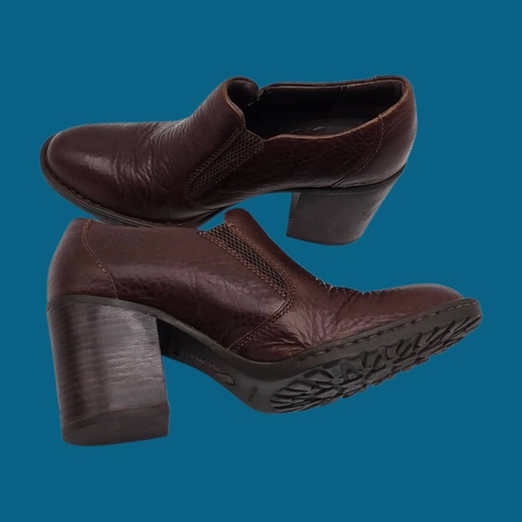 Born Sz 8.5 M/W Brown Distressed Leather Bootie Ankle Boot Cushioned 3 inch Heel - Picture 7 of 15